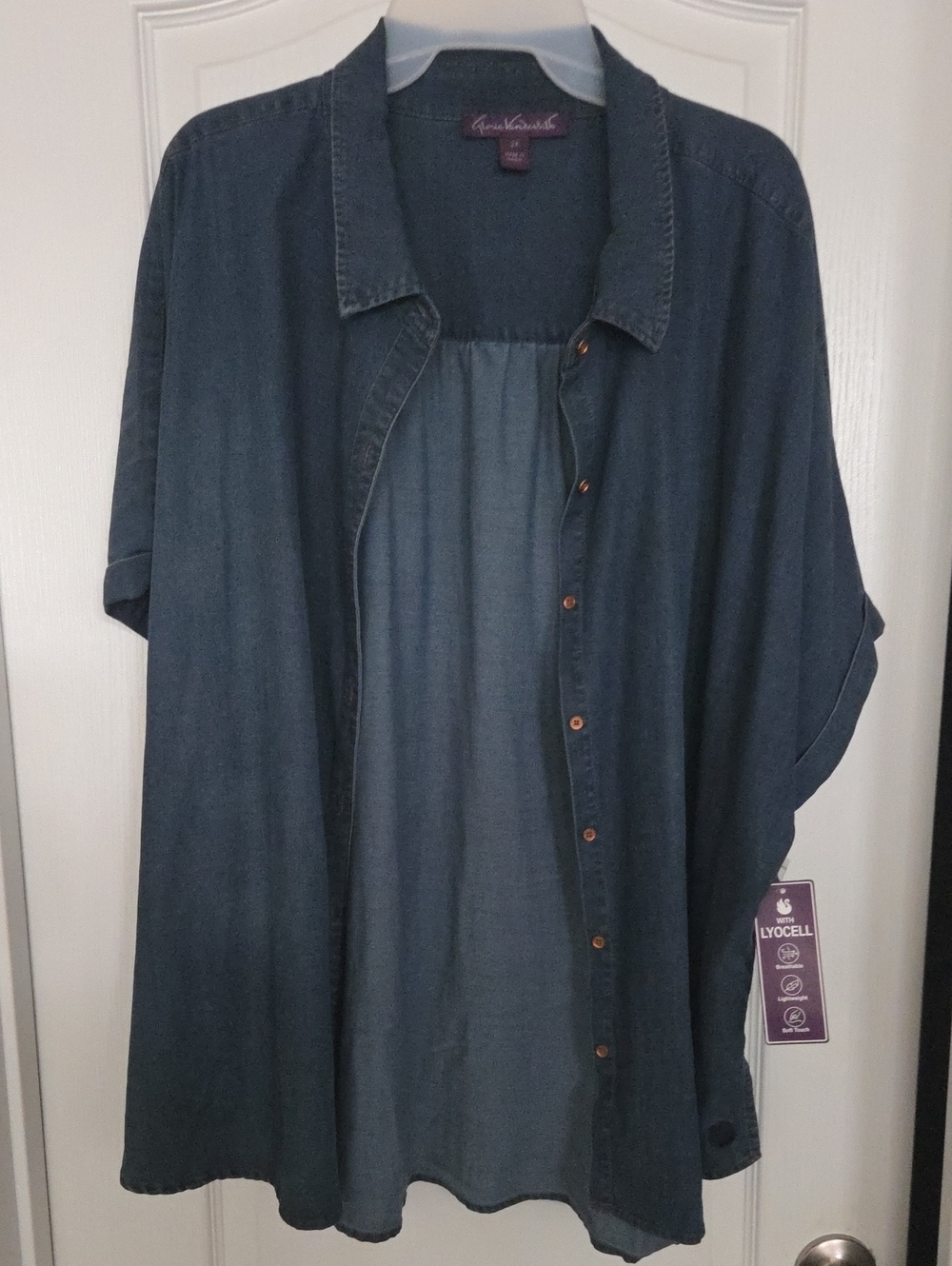 Gloria Vanderbilt Dark Blue Denim Button-Front Shirt